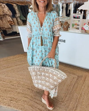 Jagienka – vestido con escote en V
